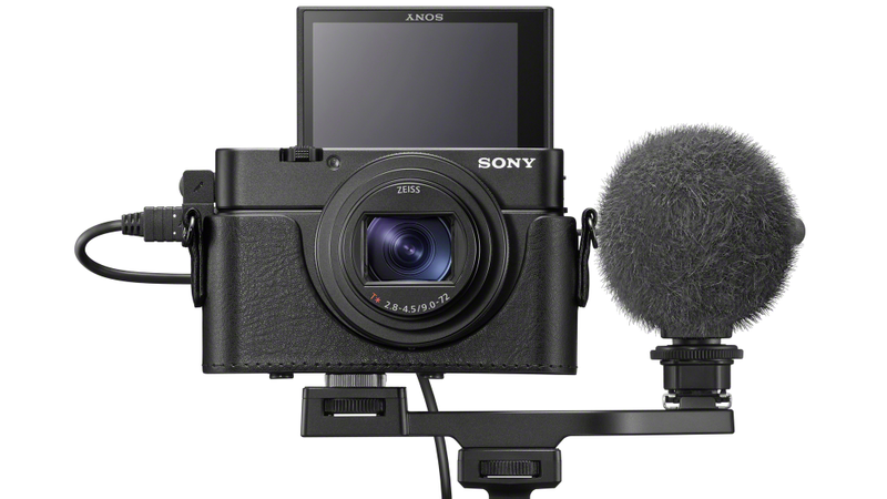 Video shooters can finally take the RX100 line more seriously with the introduction of a microphone port on the VII.